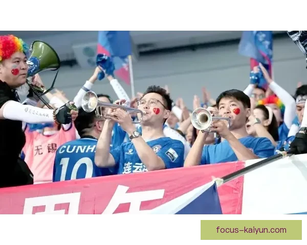 国家队逆转夺冠创历史新篇章引爆球迷热情在国际赛场上再写辉煌