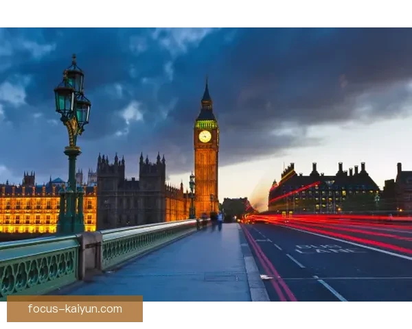 英格兰博尔顿俱乐部百年沉浮与复兴之路全景纪实与未来展望深度解析