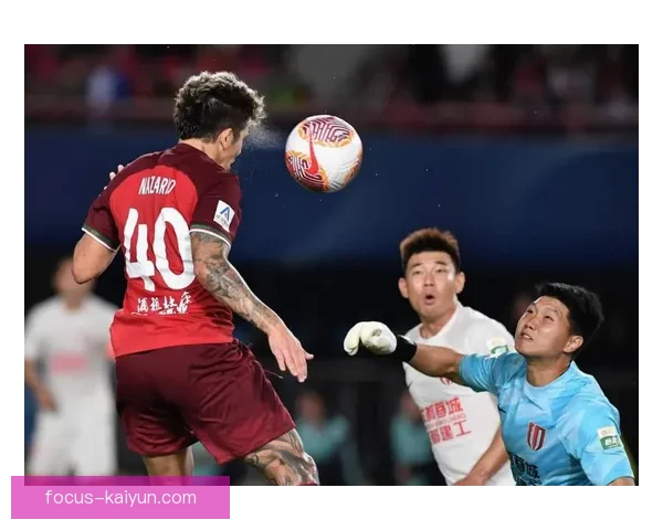 季后赛争夺白热化多队逆转取胜新星爆发引领联赛格局巨变本周焦点战频现